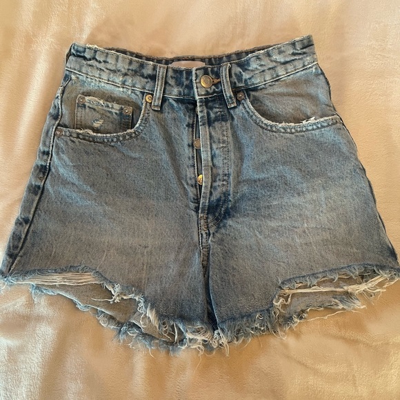 Zara high waisted jeans shorts - Picture 1 of 3